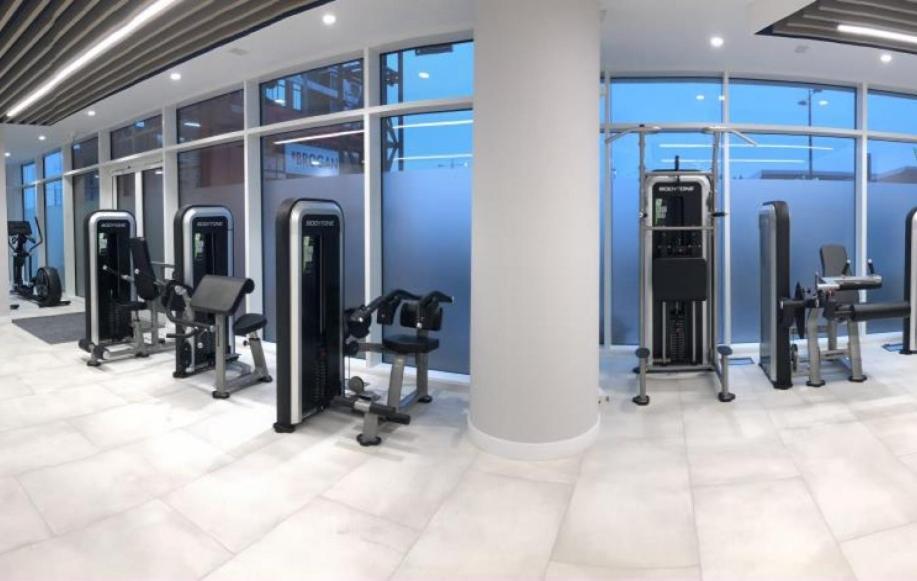 Berks Luxury Serviced Apartments , Free Parking, Free Gym And Free Wifi Bracknell Exterior foto